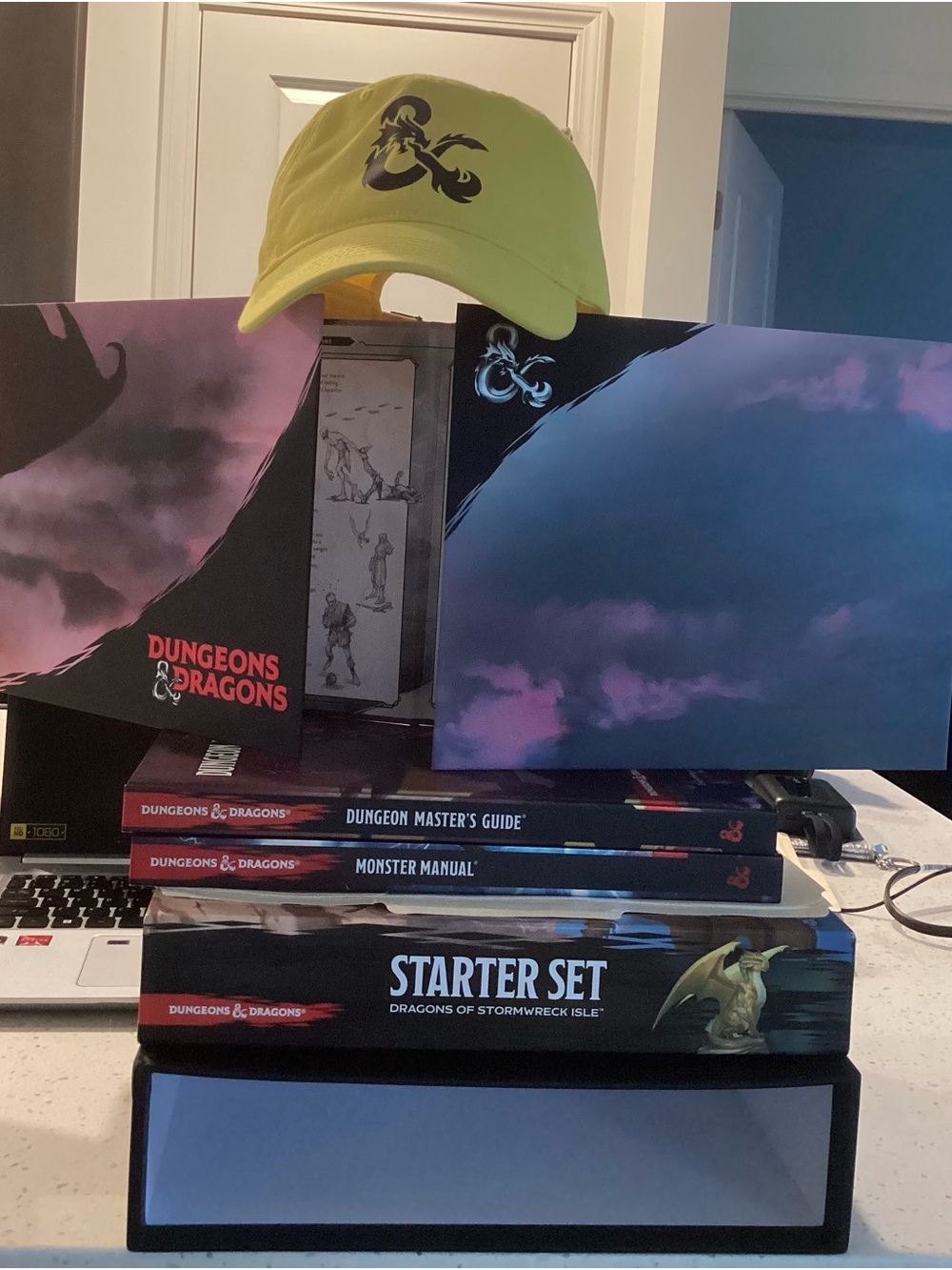 Dungeons & Dragons Starter Set Bundle with Hat